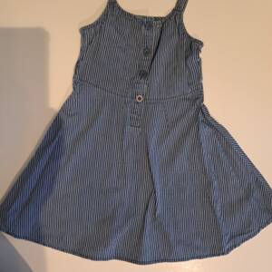 Robe United colors of Benetton 7-8 ans