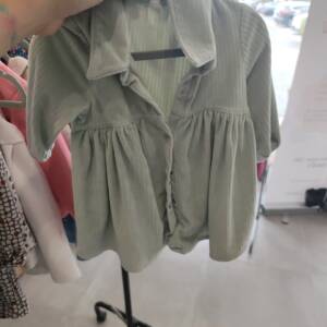 Robe velour vert clair 9m avec collant gris Oechestra 6-12 mois