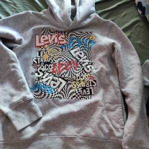 Sweat Levi's 11-12 ans