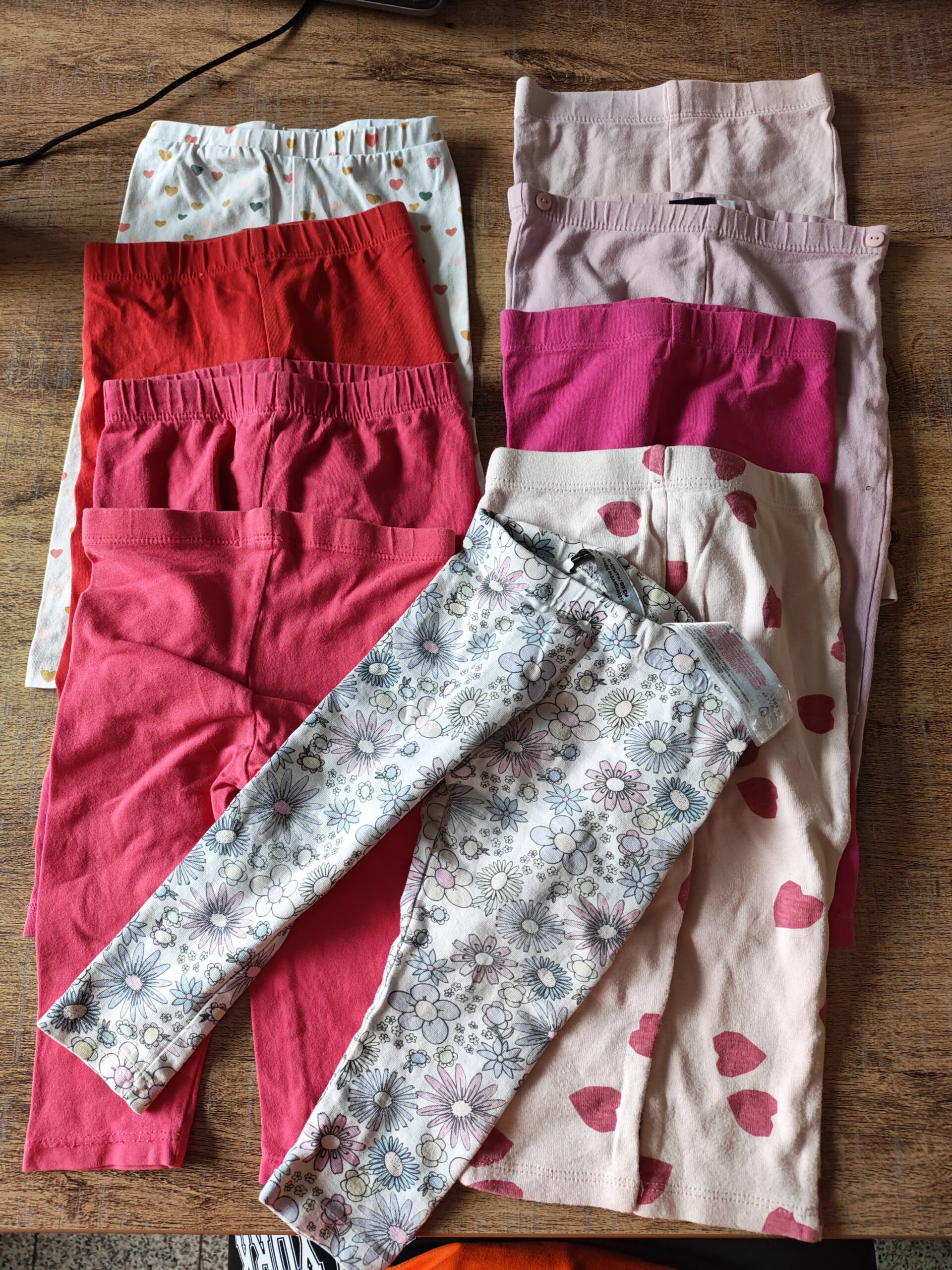 Lot 9 leggings divers 74cm Obaïbi 6-12 mois
