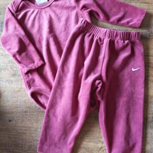 Ensemble body pantalon Nike violet Nike 6-12 mois