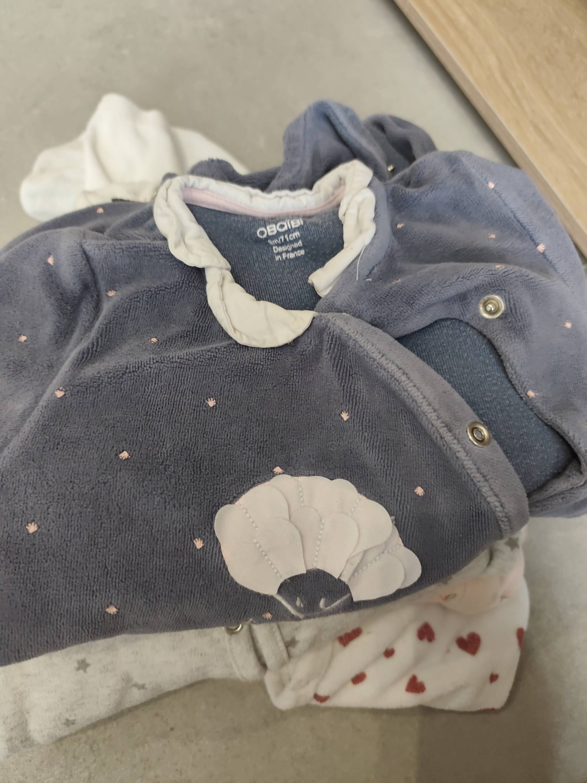 Pijama gris ouvert devant 9m Obaïbi 6-12 mois