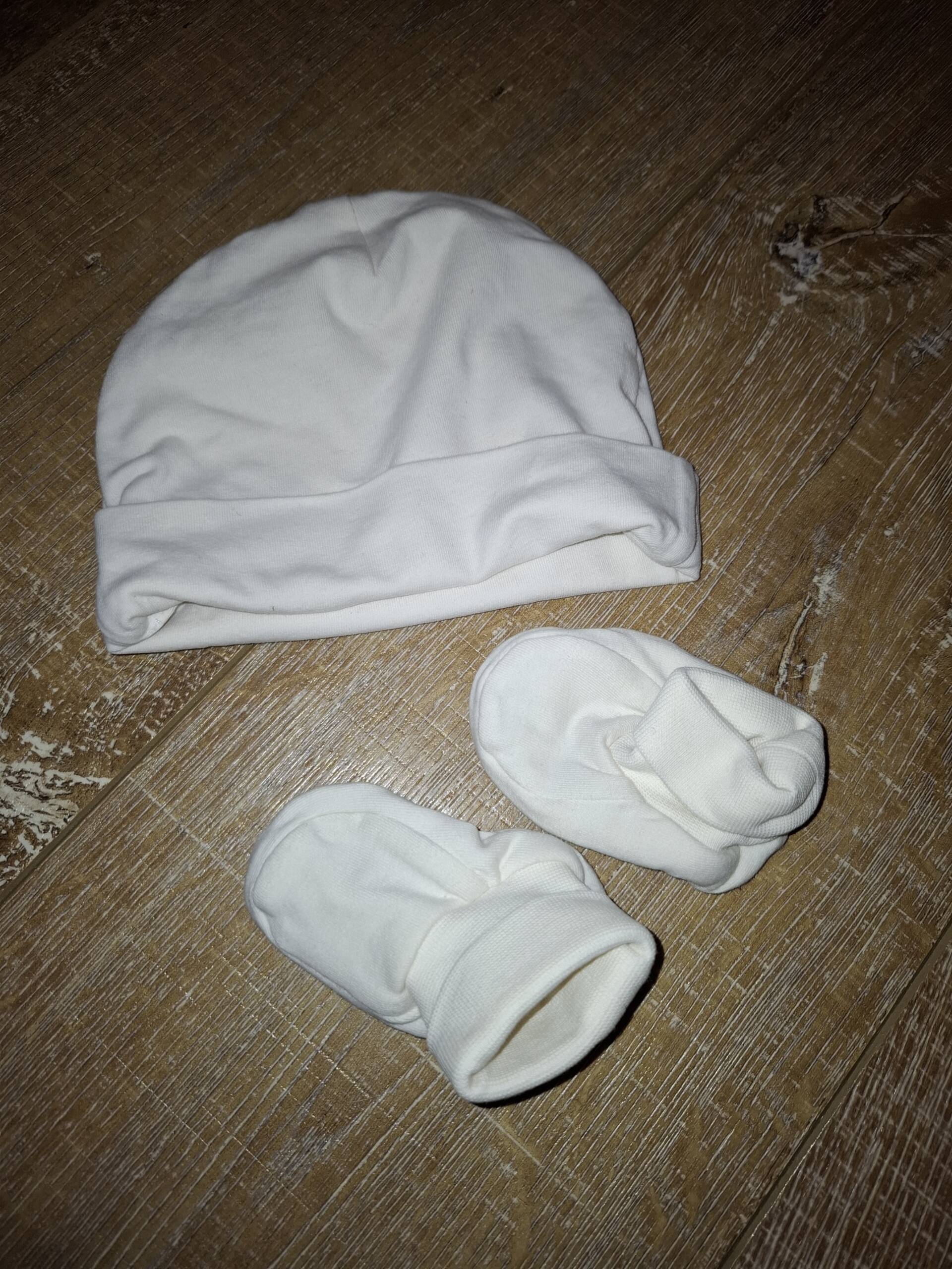 Bonnet + chaussons 0-3 mois Tape à l'Œil 0-3 mois