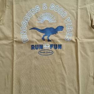 T-shirt dino moutarde 4 ans Okaïdi