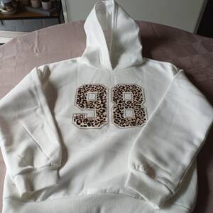 Sweet à capuche 11-12 ans