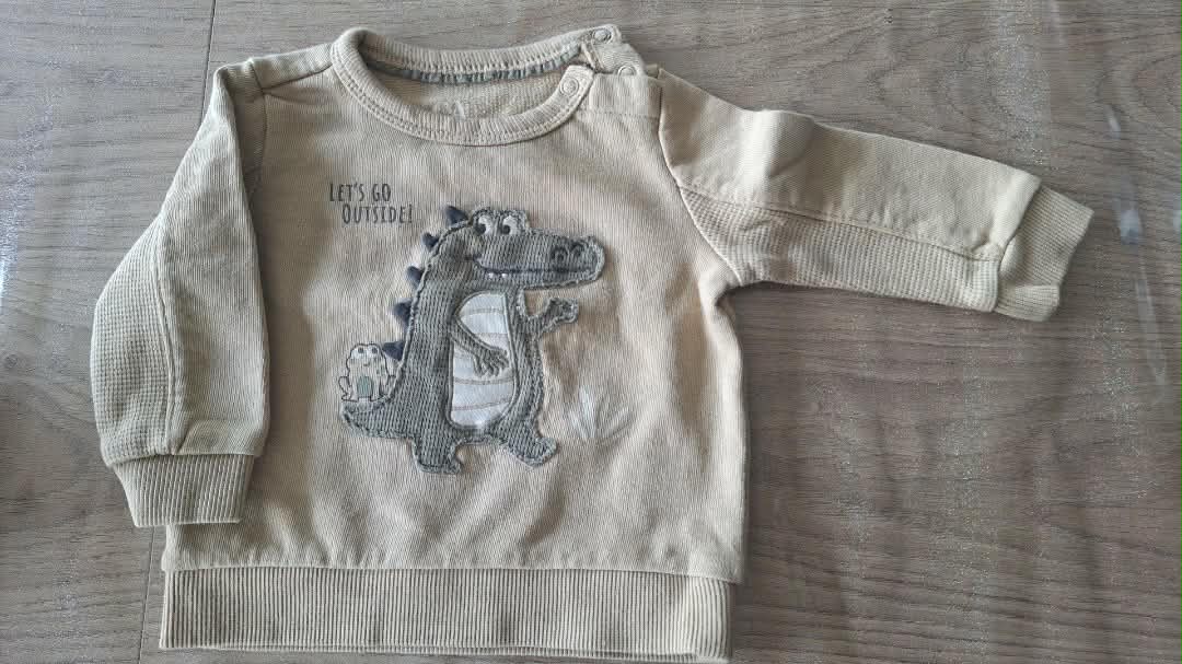 Pull C&A 6-12 mois