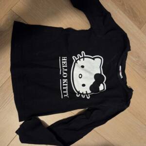 T-shirt Hello Kitty 5-6 ans