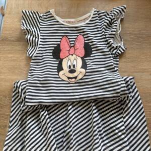 Robe bleue rayée avec Minnie