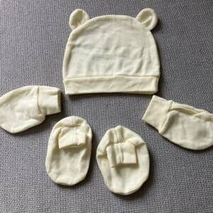 Ensemble bonnet moufles chaussons Shein 0-3 mois