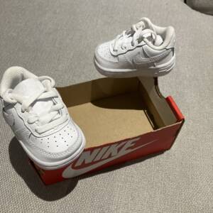 Baskets Nike 6-12 mois