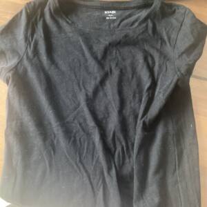 Tshirt Kiabi 7-8 ans