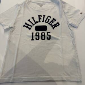 T shirt - 6/7 ans - Tommy Hilfiger - blanc + écriture bleu Tommy Hilfiger 5-6 ans