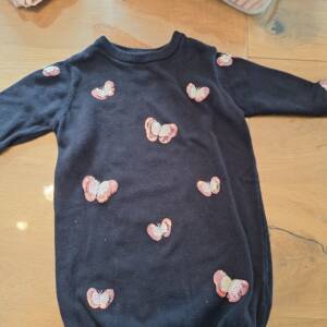 Robe papillon primark taille 104cm